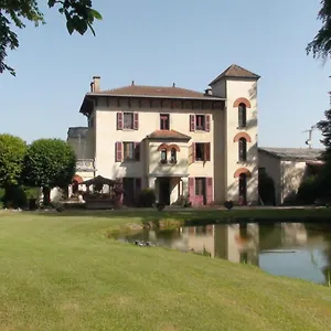 Domaine De Marchal - Et Table D'hotes Celles-Sur-Durolle